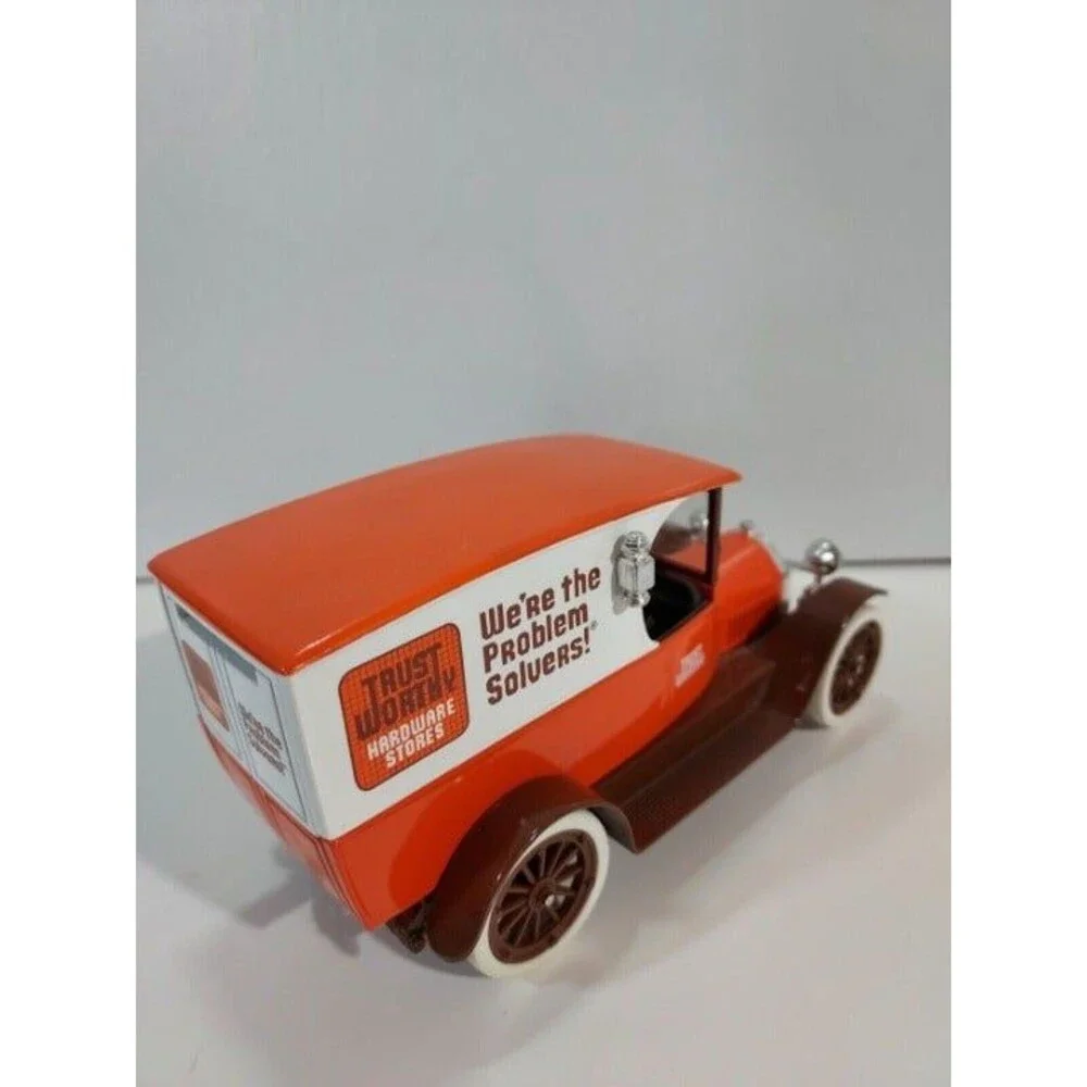 Liberty Classics 1:24 Die Cast Trustworthy 1916 Studebaker Cargo Van Bank